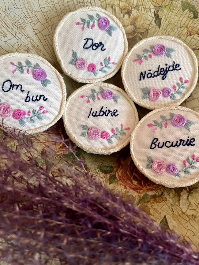 brosa mesaje brodate diverse